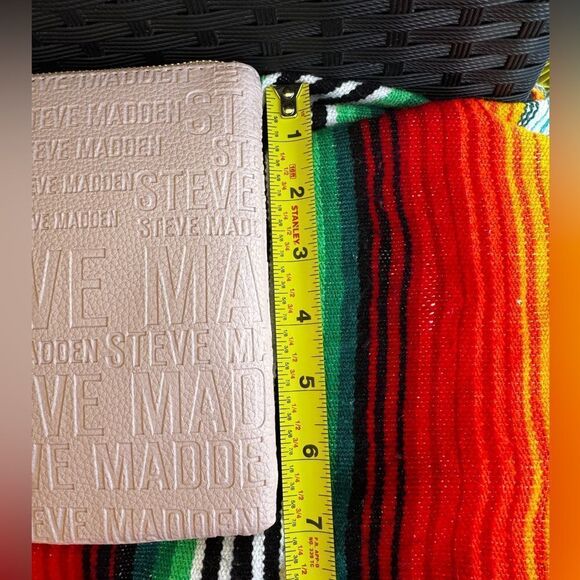 Steve Madden light Pink Clutch Logo Bag - Picture 8 of 8